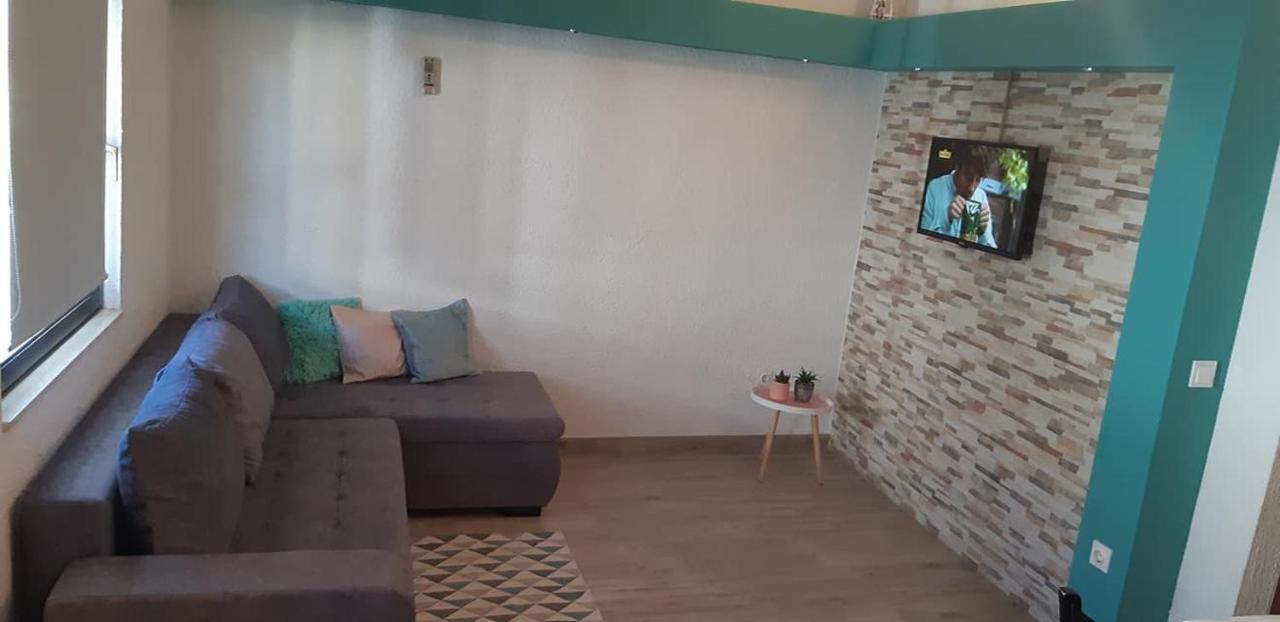 Apartments Lola บีโอกราดนาโมรู ภายนอก รูปภาพ
