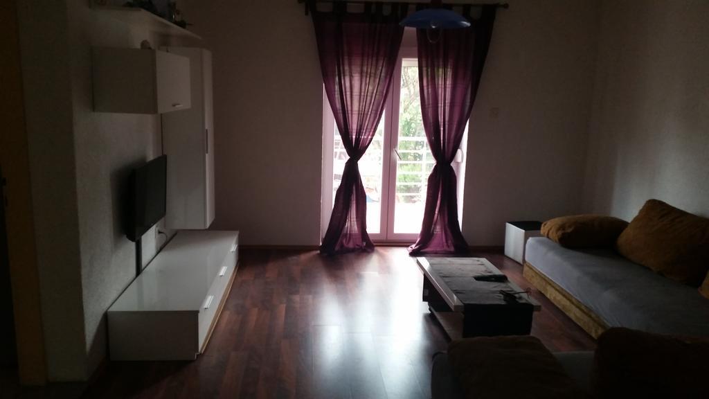 Apartments Lola บีโอกราดนาโมรู ภายนอก รูปภาพ